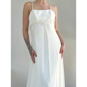 David's Bridal White Wedding Dress with Cream Embroidery